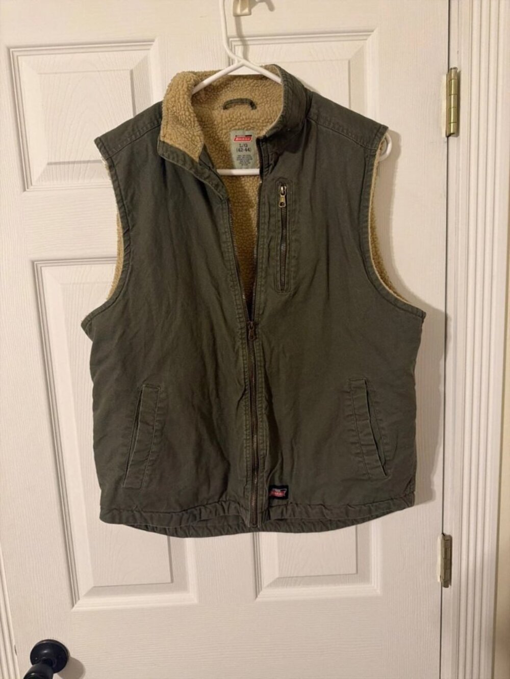 Khaki Sherpa-Lined Utility Vest with Zip Pockets Women’s L